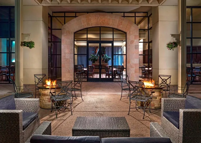 Sheraton Crescent Hotel